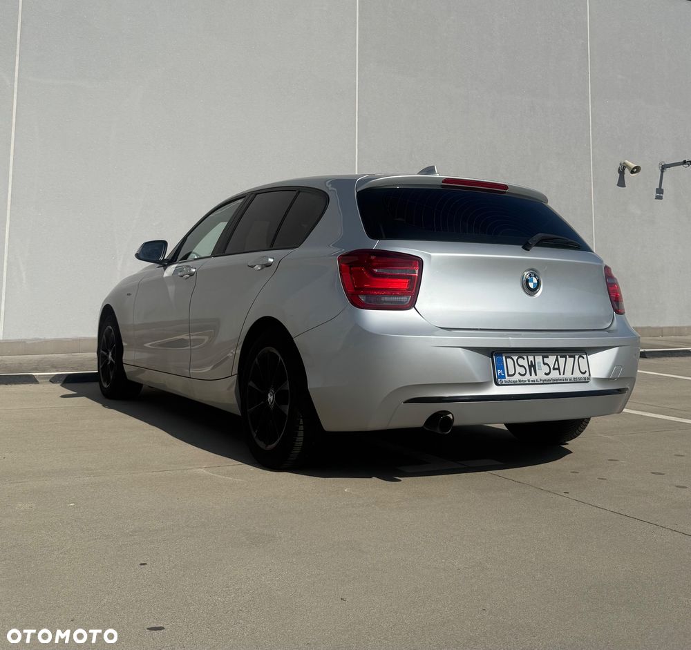 BMW Seria 1 118d Sport Line - 9