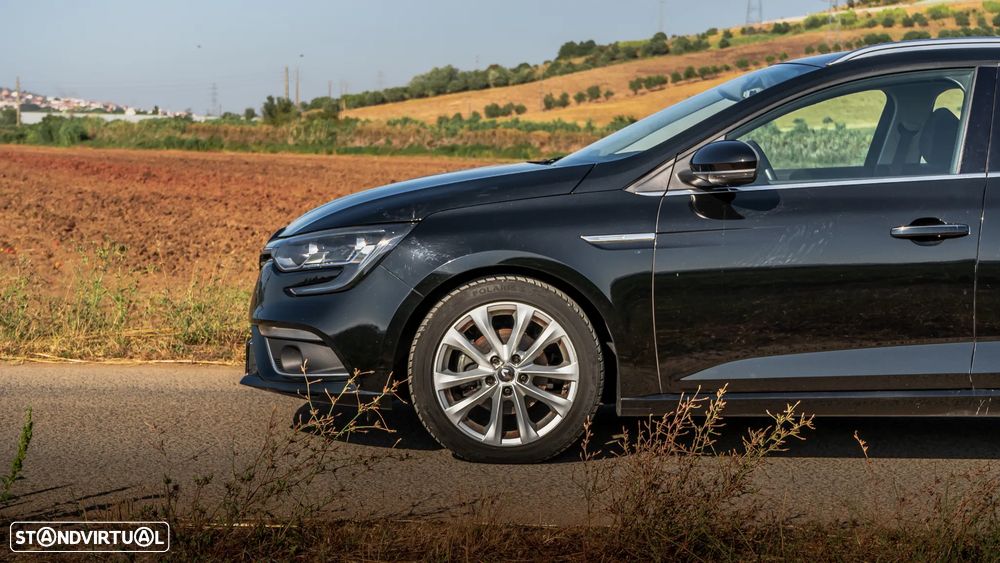 Renault Mégane Sport Tourer 1.5 Blue dCi Limited EDC - 24