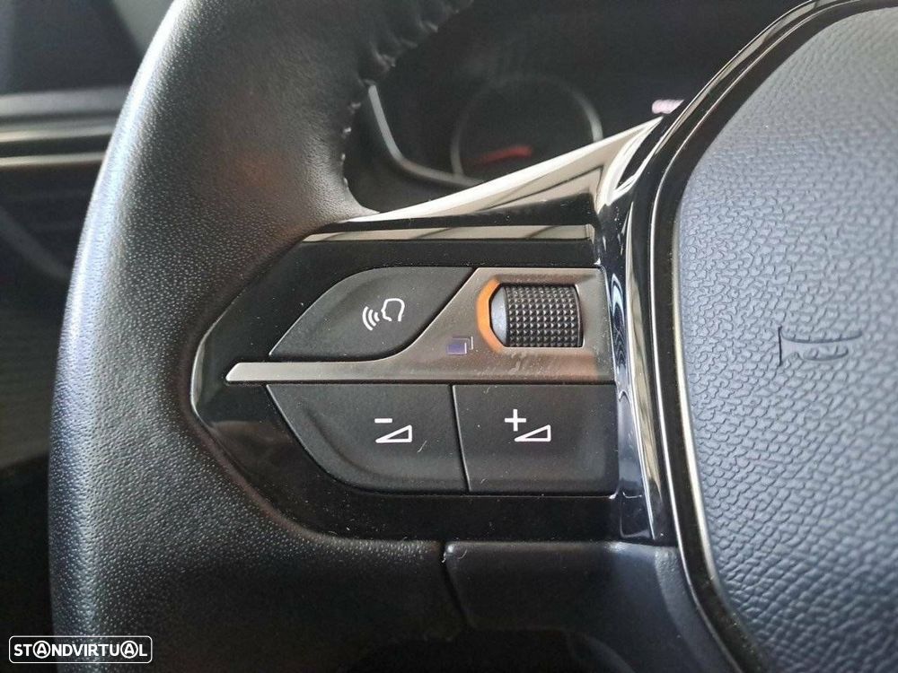 Peugeot 208 1.2 PureTech Active Pack - 16