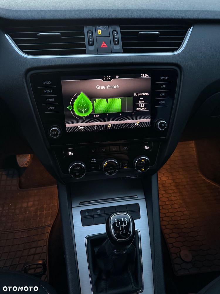 Skoda Octavia 1.6 TDI Style - 24