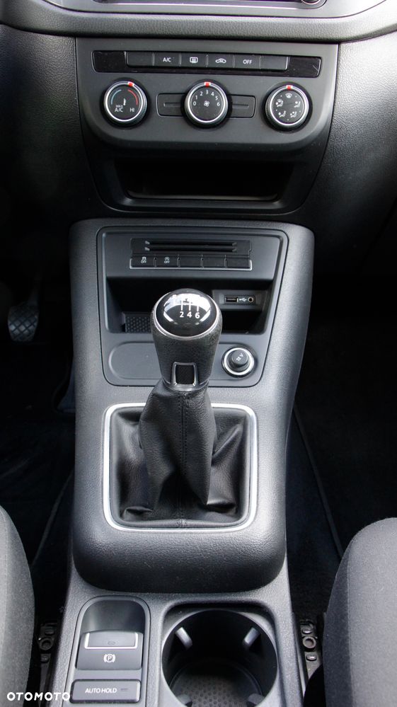 Volkswagen Tiguan - 26