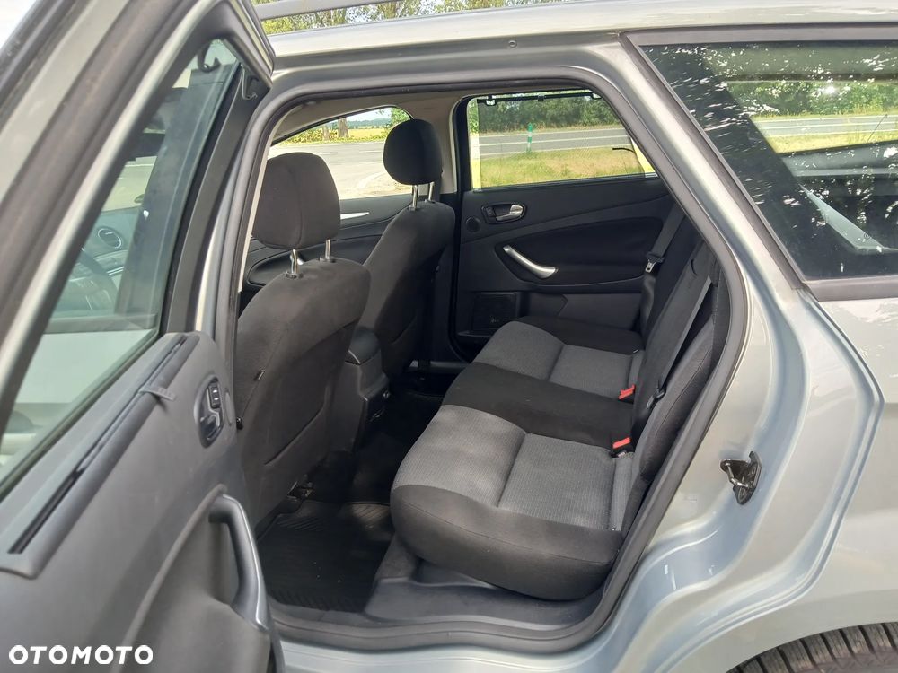 Ford Mondeo 2.5 Titanium - 18
