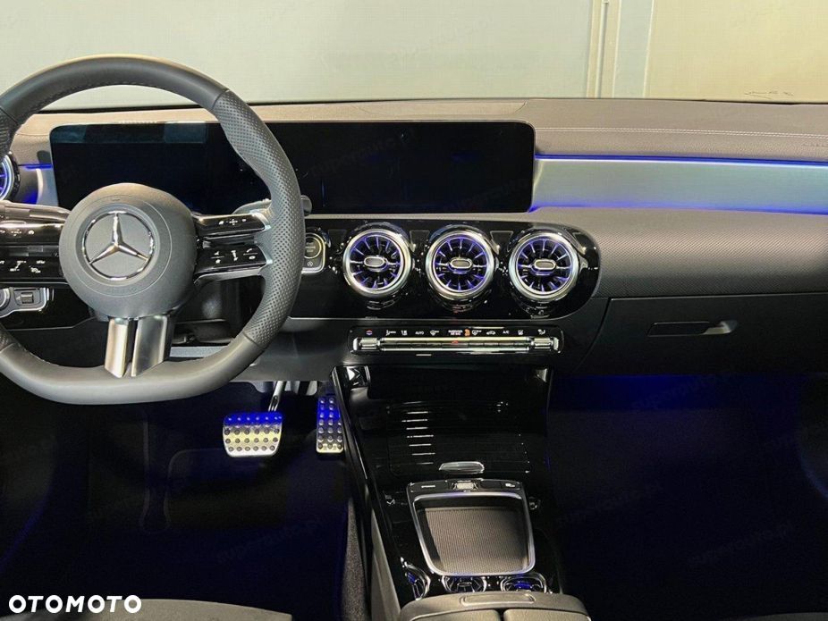 Mercedes-Benz CLA 200 mHEV AMG Line 7G-DCT - 9