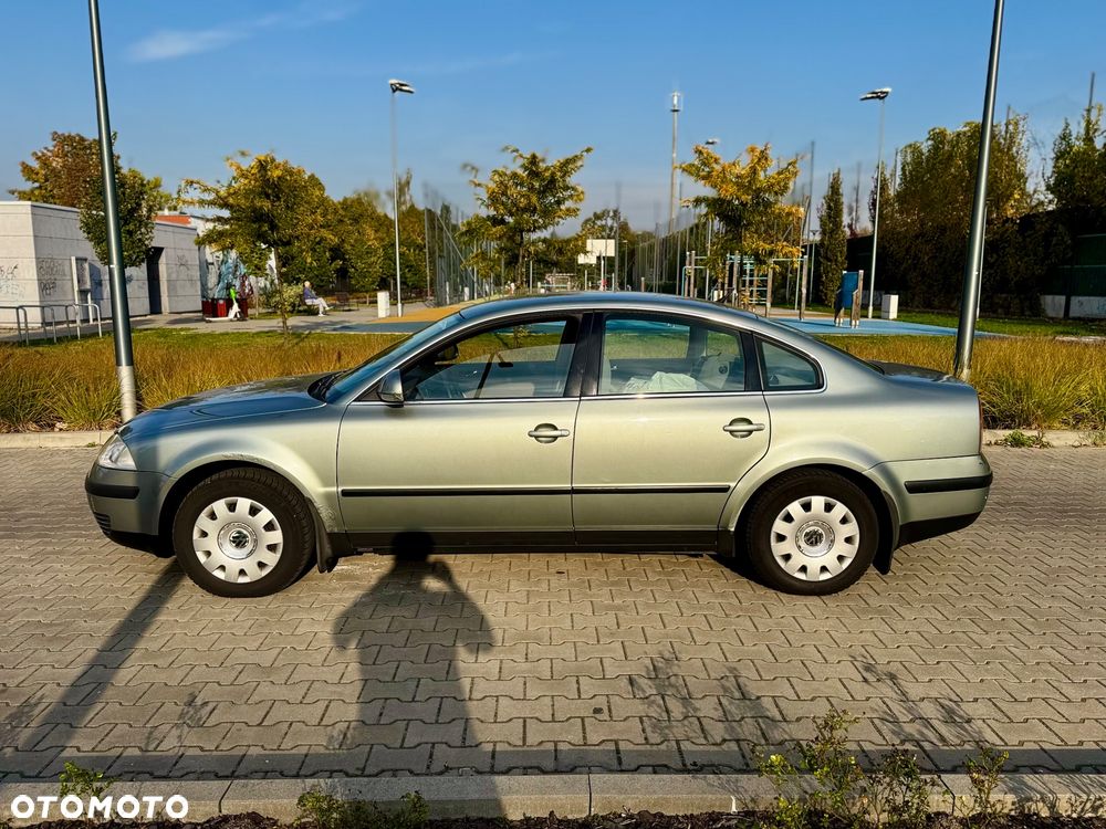 Volkswagen Passat 1.9 TDI Comfortline - 3