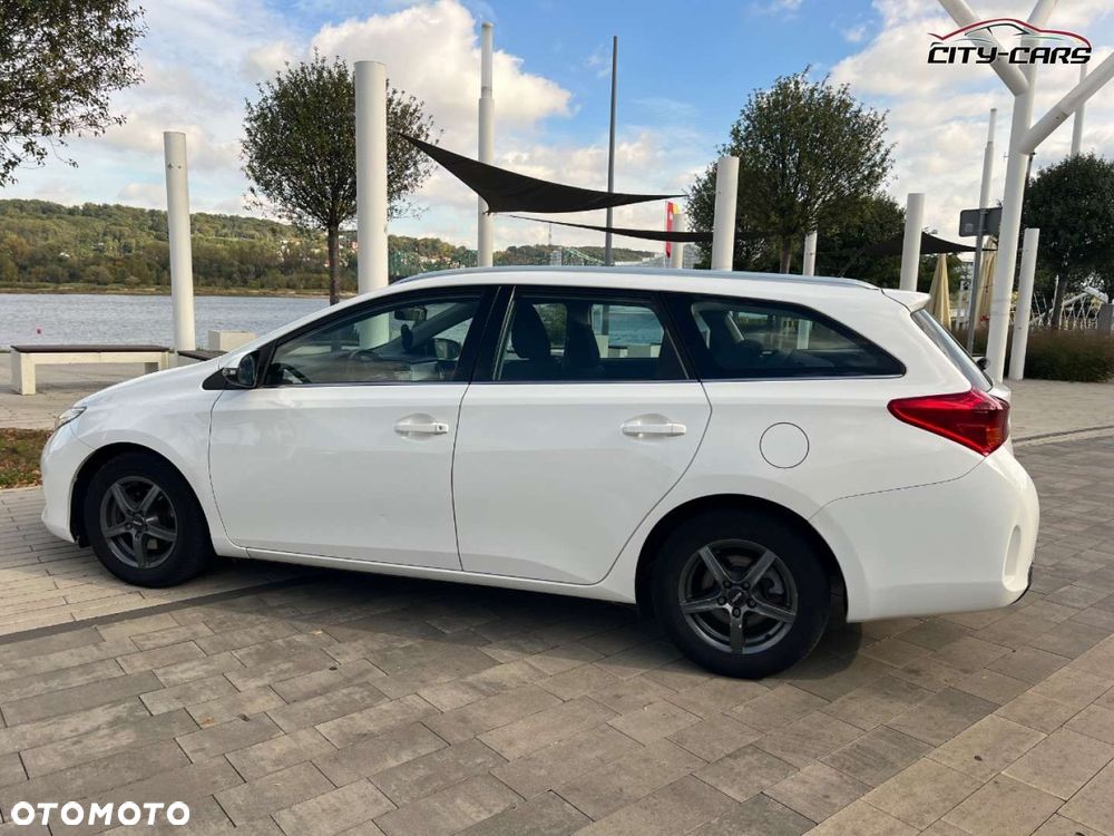 Toyota Auris - 25