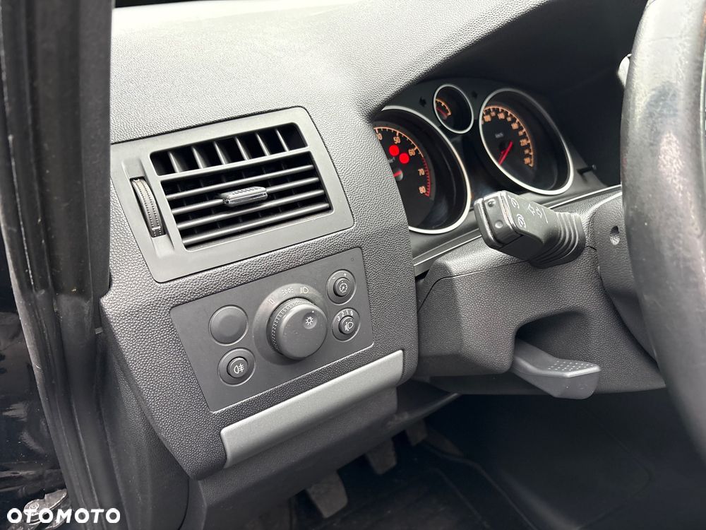 Opel Zafira 1.6 111 - 19