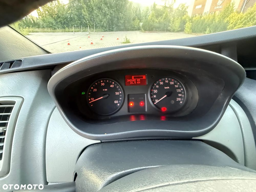 Opel VIVARO - 31