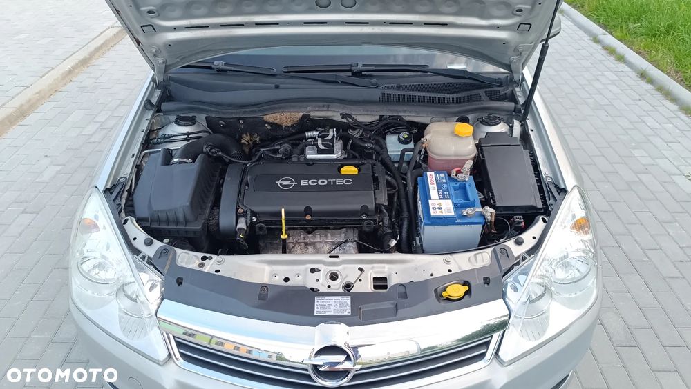 Opel Astra 1.6 Catch me - 31