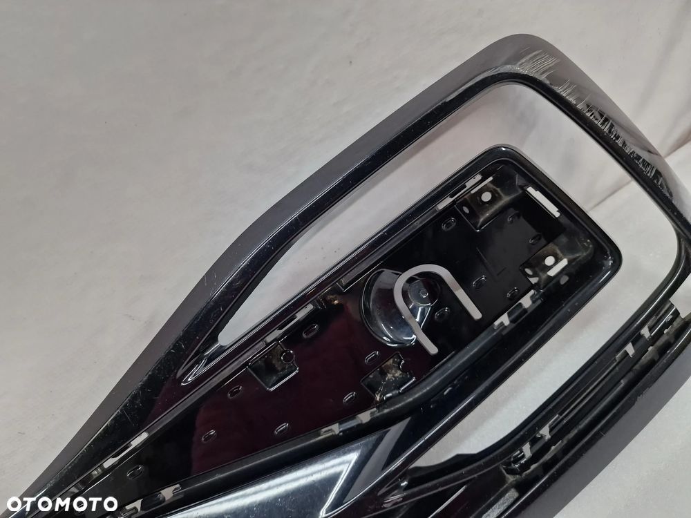 VW PASSAT B8 3G0 GTE LIFT R-LINE 18- LEWA / PRAWA KRATKA BOCZNA ZDERZAKA PRZEDNIEGO PRZÓD , NR 3G0853794B , 3G0853793B , NR AUKCJI E/46 - 36
