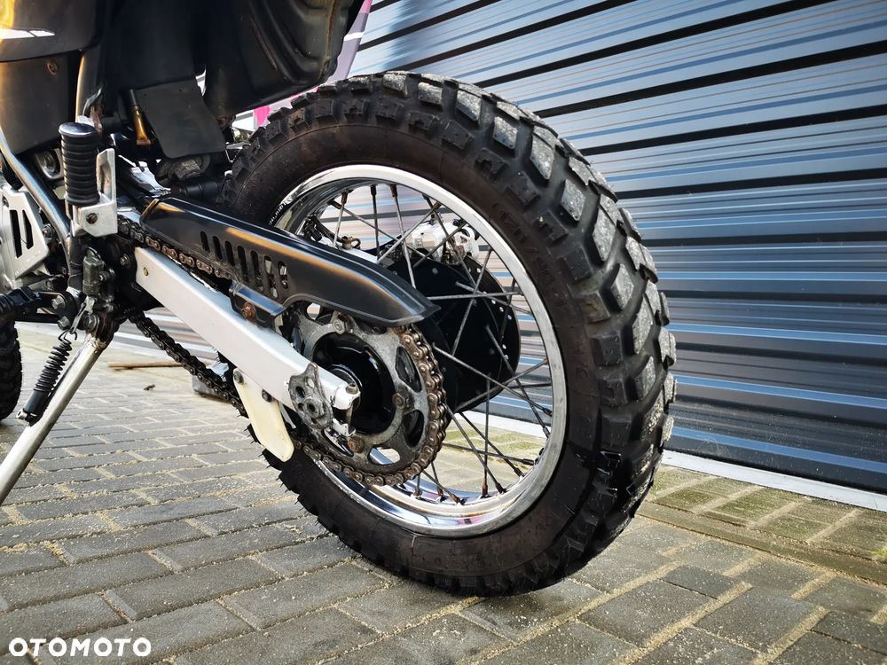 Yamaha XT - 15