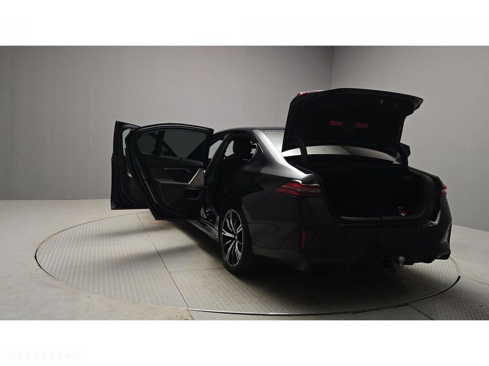 BMW Seria 5 - 11