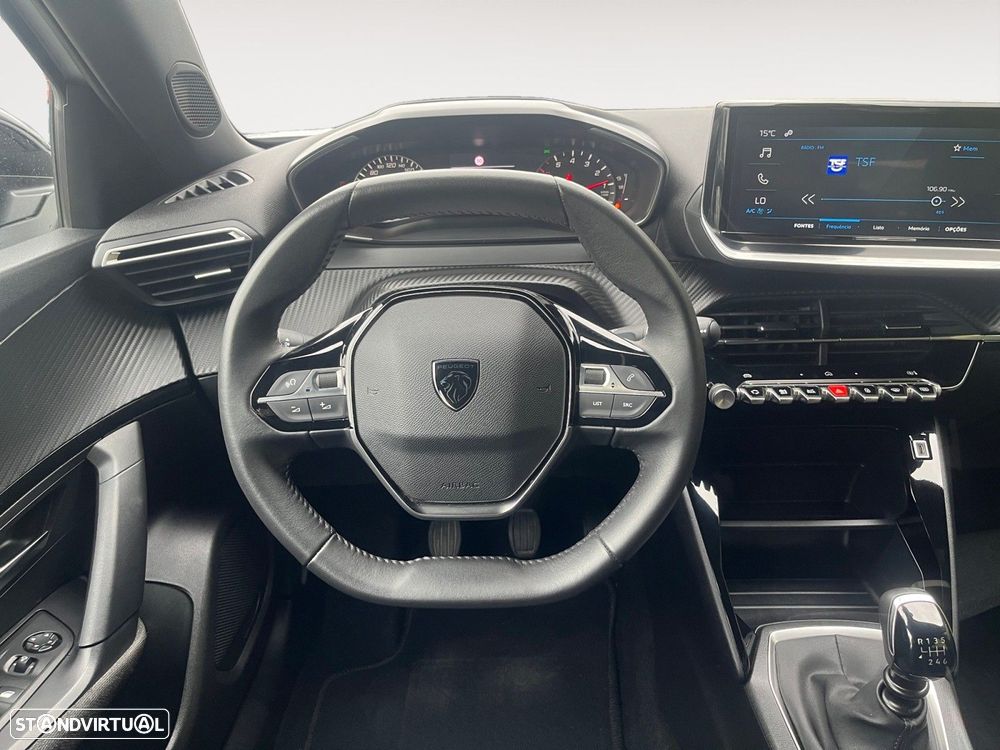 Peugeot 2008 1.2 PureTech Style - 12