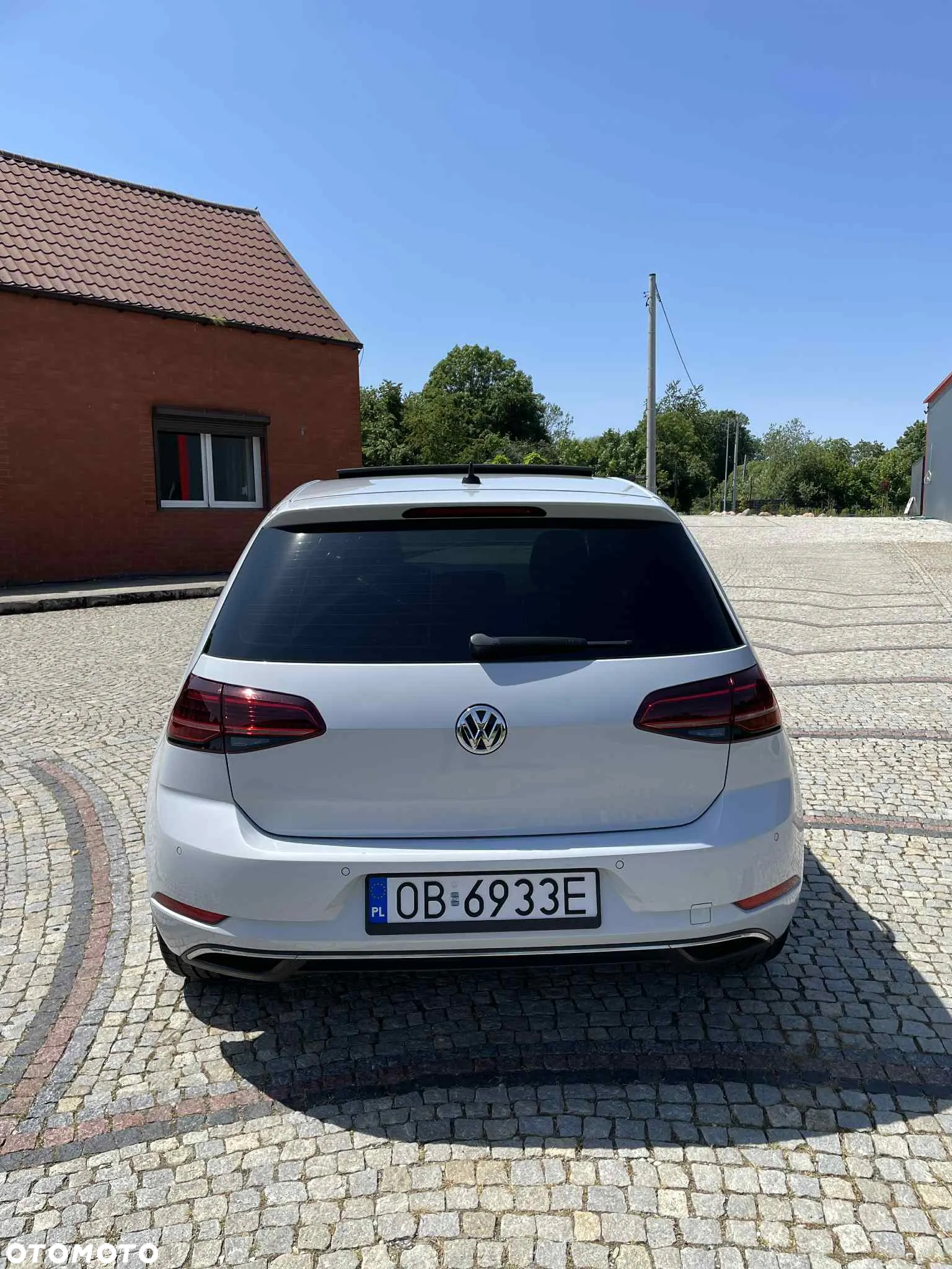 Volkswagen Golf - 6