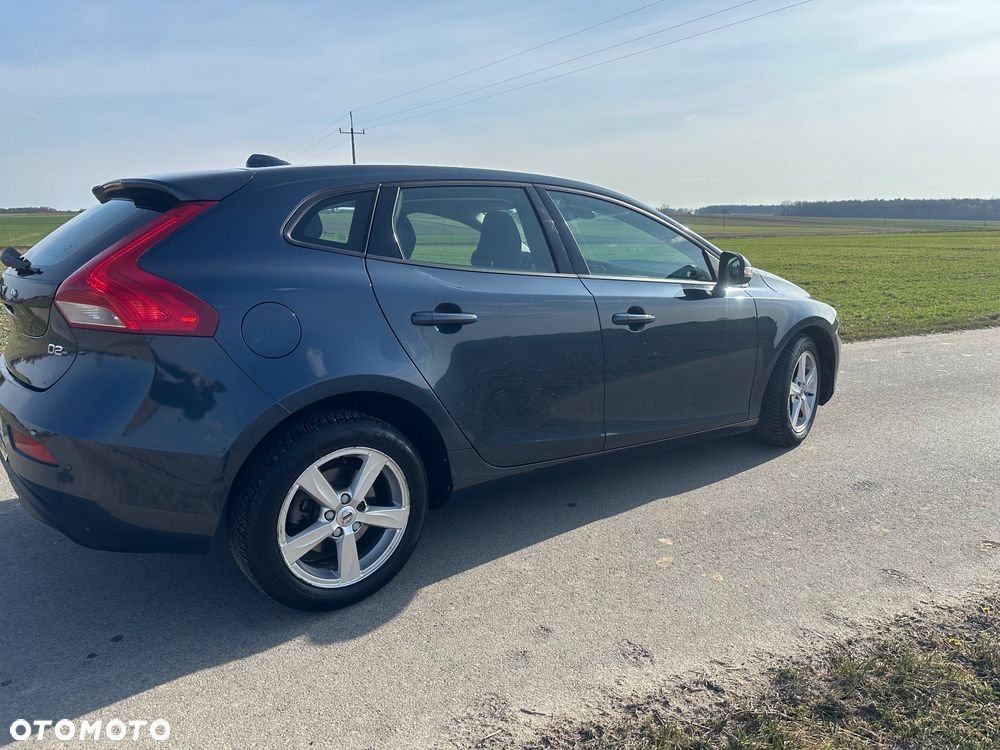Volvo V40 D2 Drive-E Momentum - 5