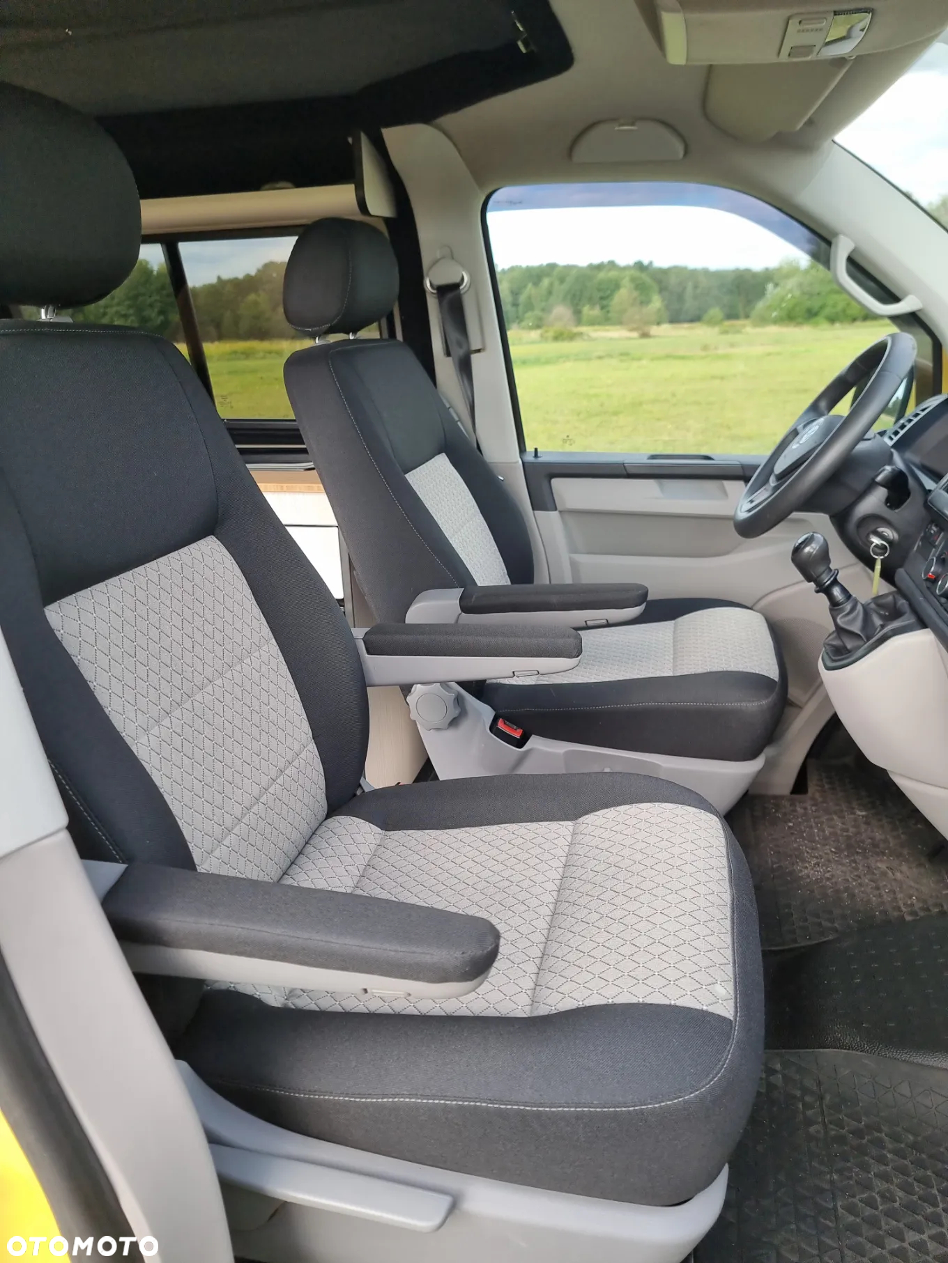 Volkswagen California - 11