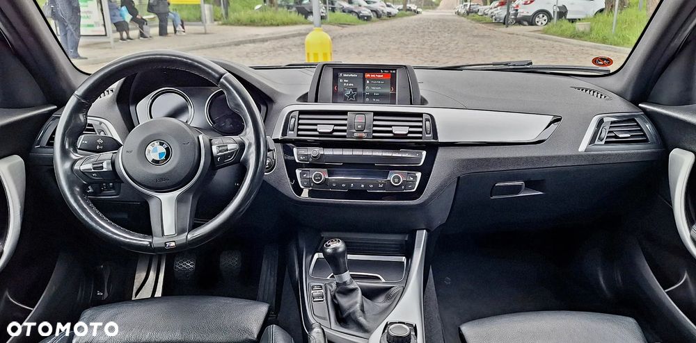 BMW Seria 1 118d xDrive - 15