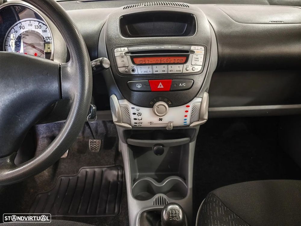 Peugeot 107 1.0 Active - 11