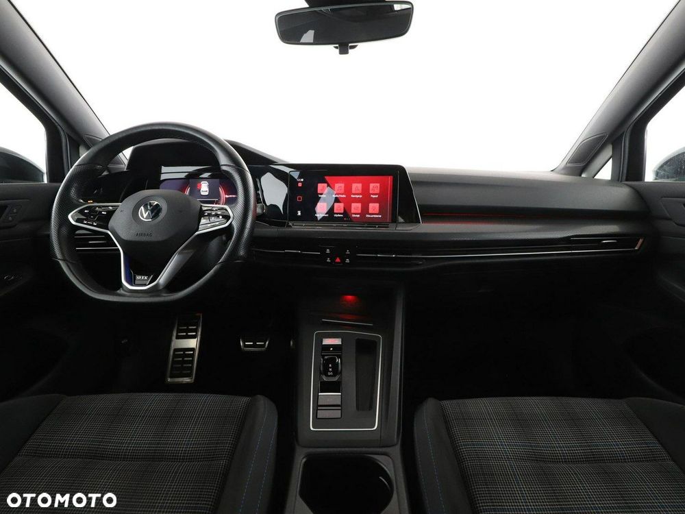 Volkswagen Golf - 16