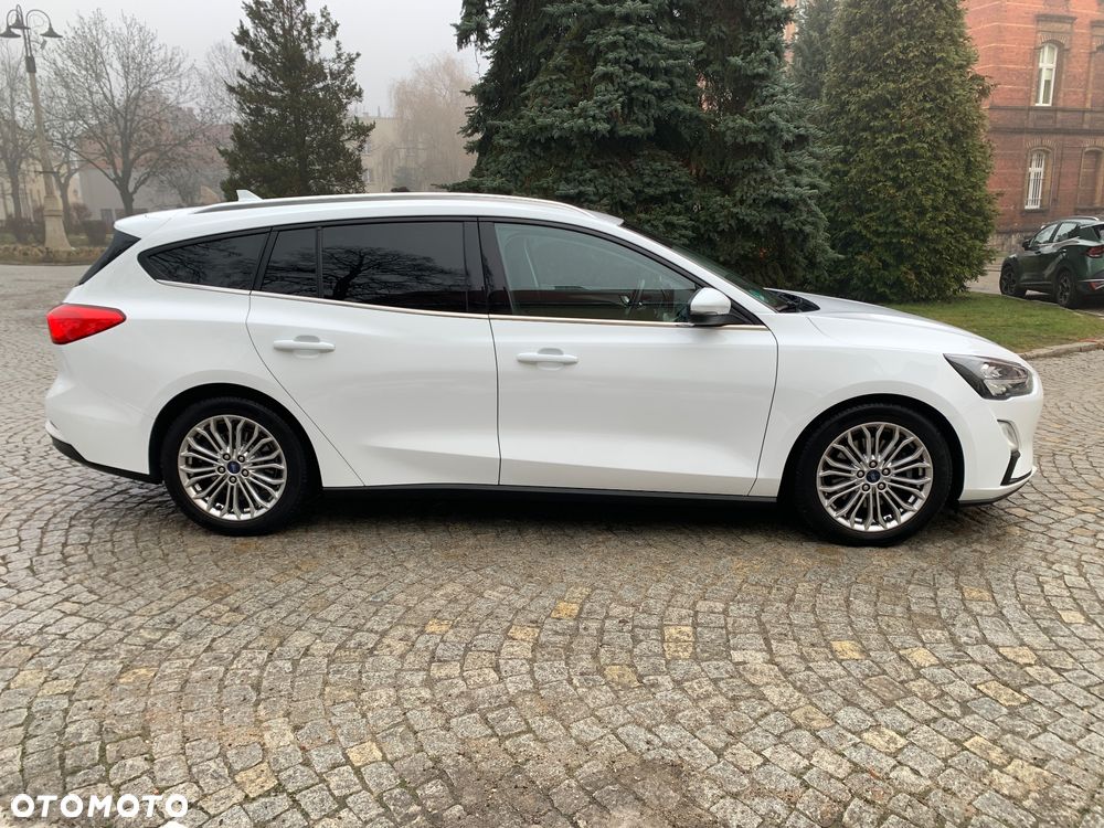 Ford Focus 2.0 EcoBlue Titanium - 9