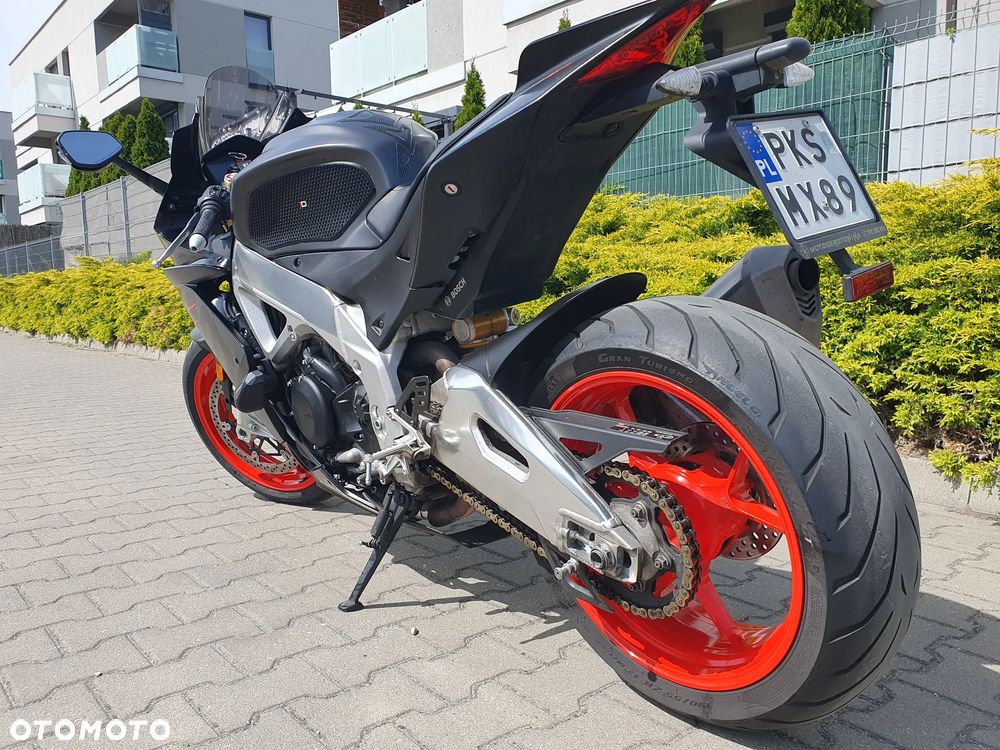 Aprilia RSV - 19