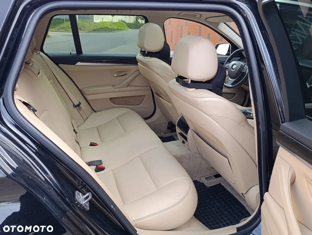 BMW Seria 5 520d Luxury Line - 21