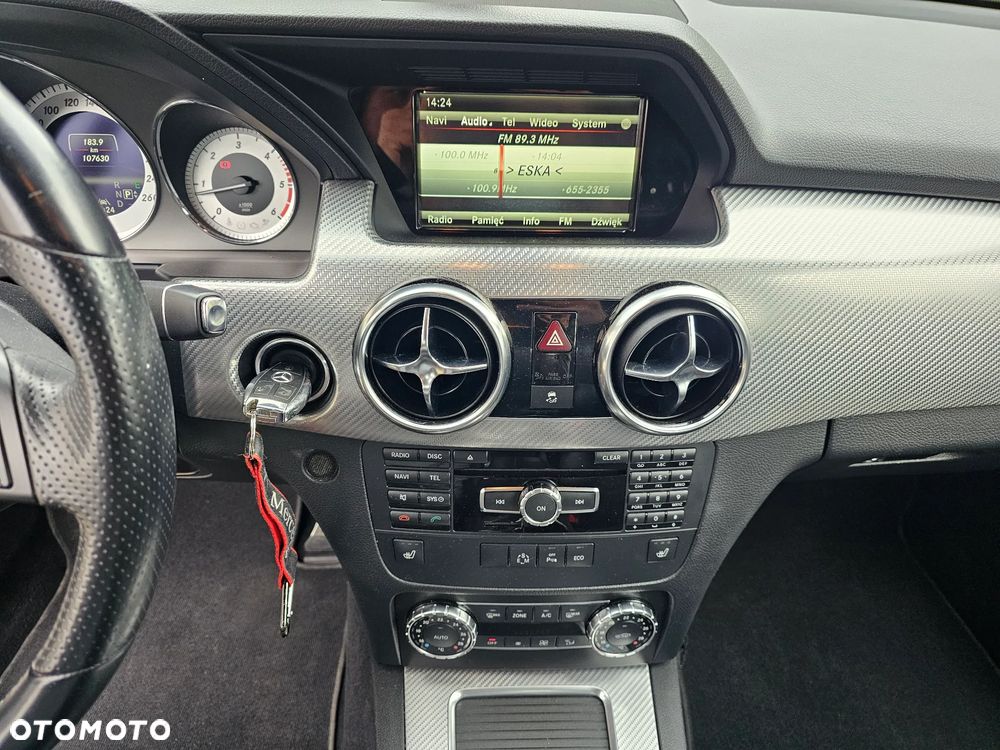 Mercedes-Benz GLK - 22