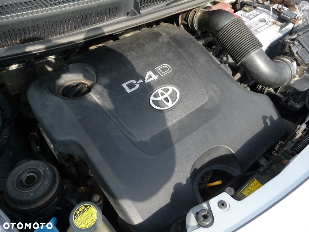 Toyota Yaris - 11