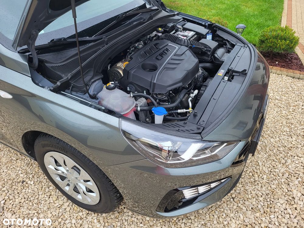 Hyundai i30 1.6 D Classic + - 16