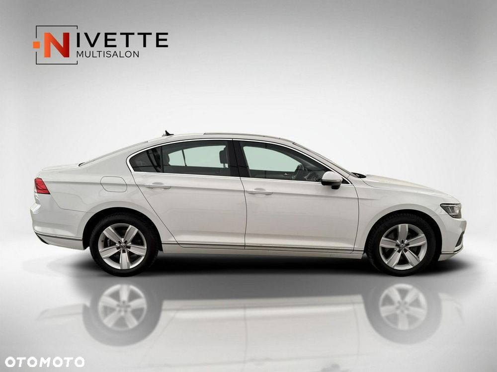 Volkswagen Passat - 8