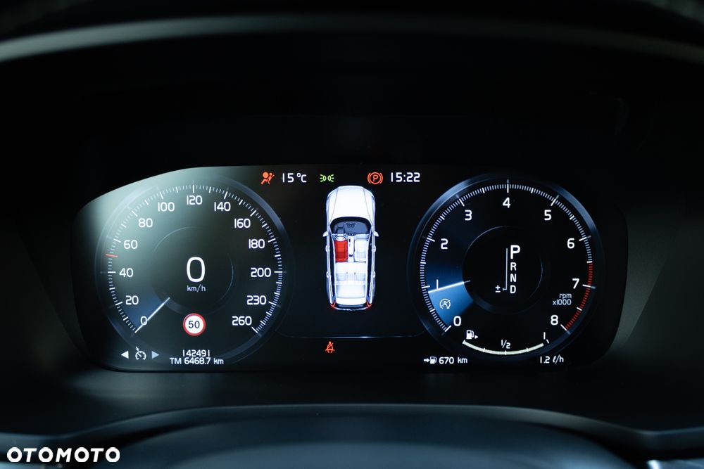 Volvo V60 T5 AWD Geartronic R-Design - 16