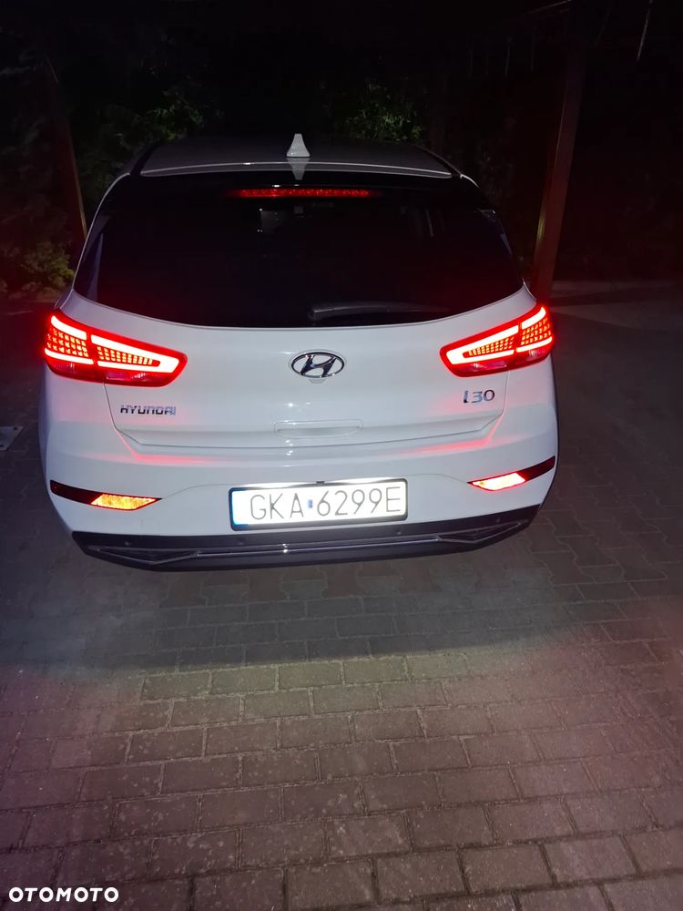 Hyundai i30 1.5 DPI Smart - 34
