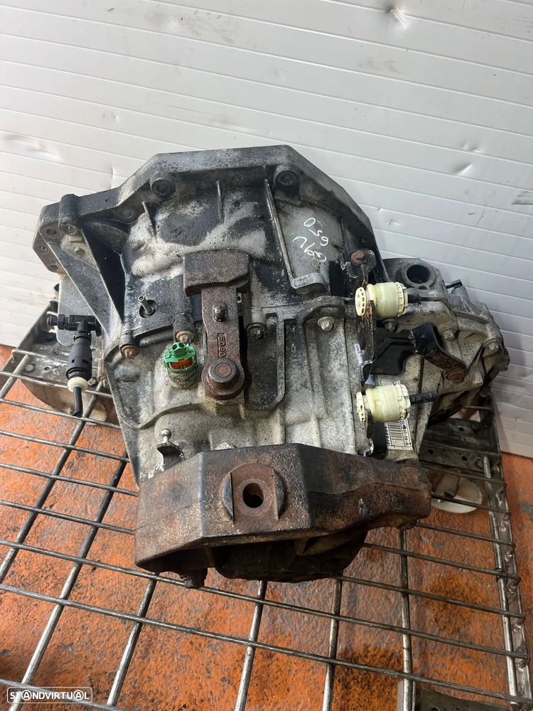 Caixa de Velocidades Renault Master II/Opel Movano 2.5 DCI Ref: PF6004 - 2