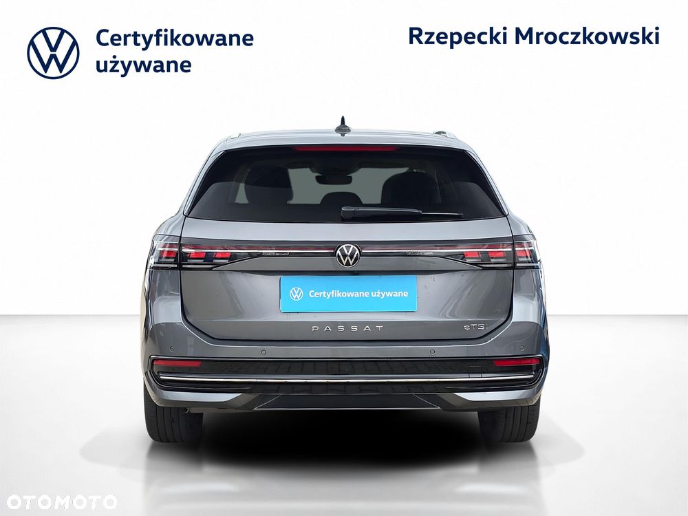 Volkswagen Passat Variant 1.5 TSI EVO Elegance DSG - 5