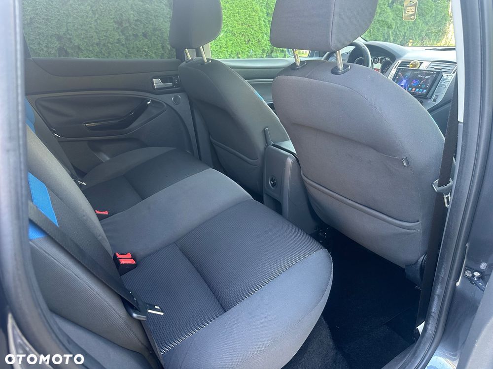 Ford Kuga 2.0 TDCi Trend FWD - 11