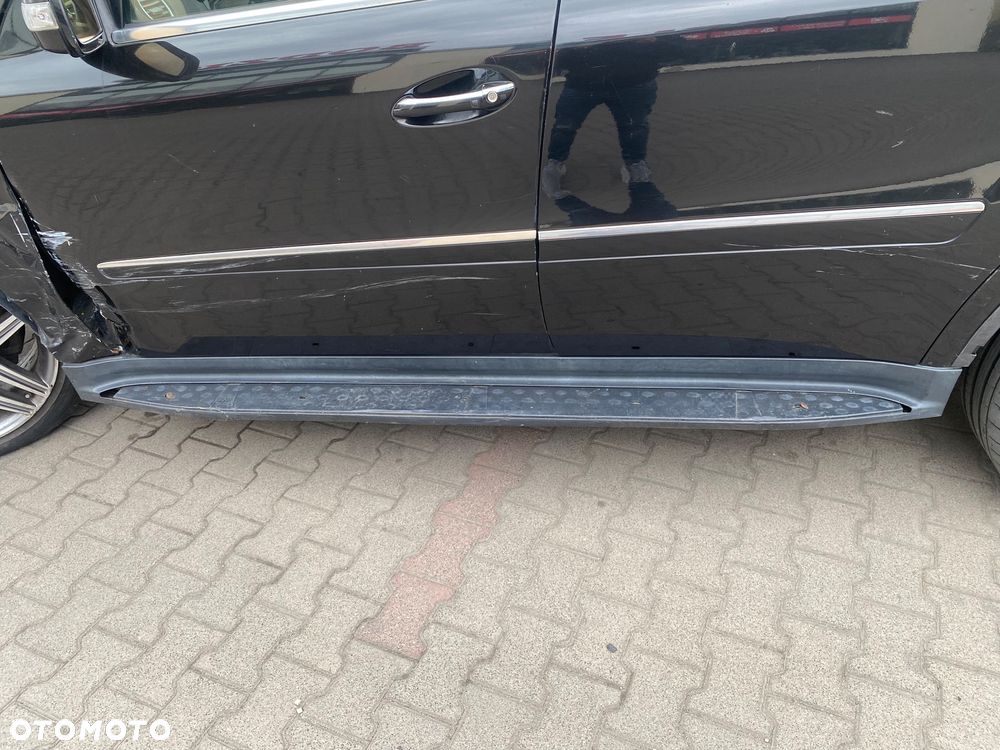 Mercedes-Benz GL 420 CDI DPF 4Matic 7G-TRONIC - 32