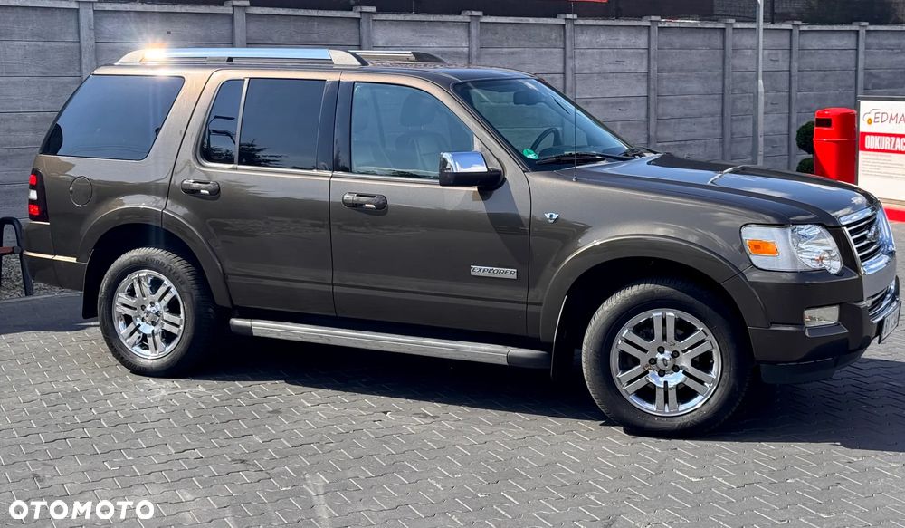 Ford Explorer 4.6 4WD - 11