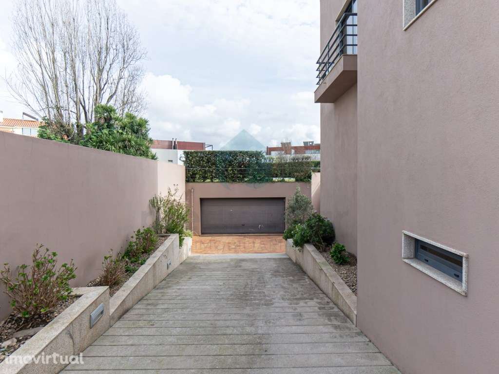 Moradia T5 em Vilarinha - Grande imagem: 3/48