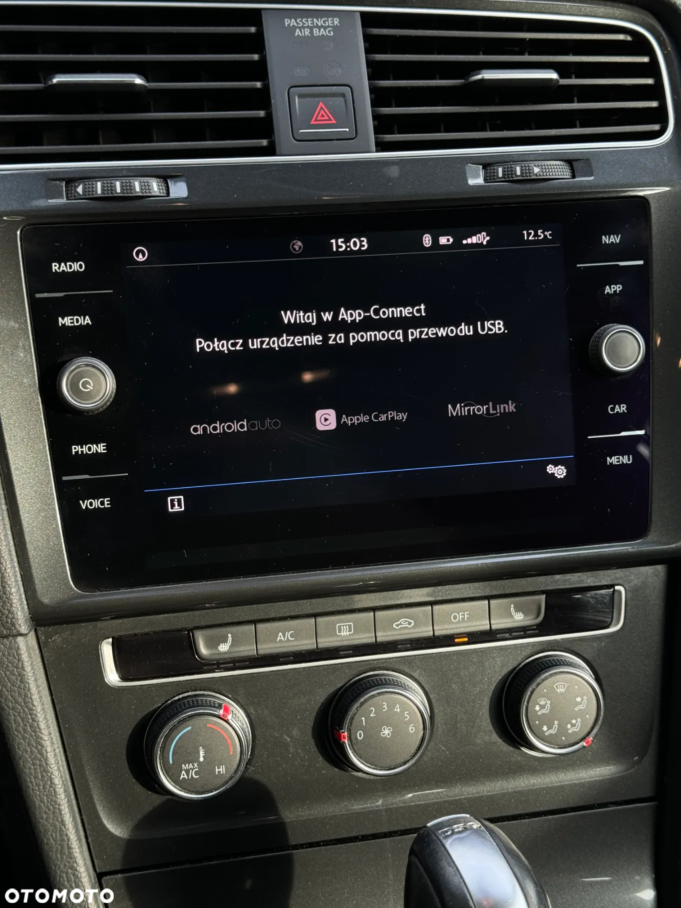 Volkswagen Golf - 11
