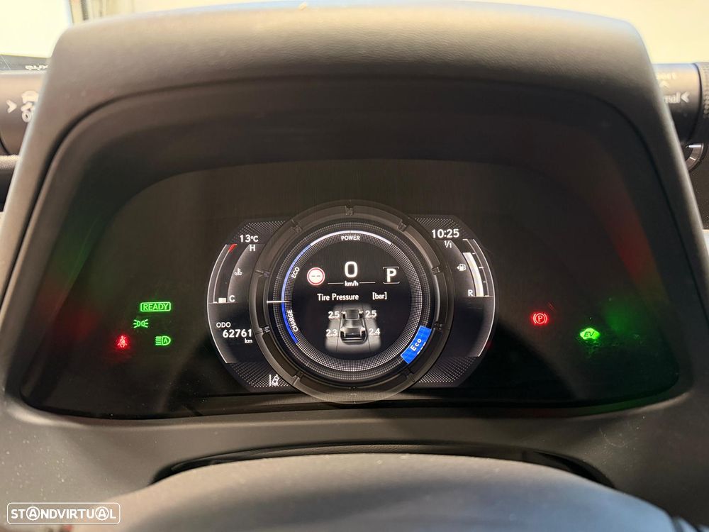 Lexus UX 250h F Sport - 24