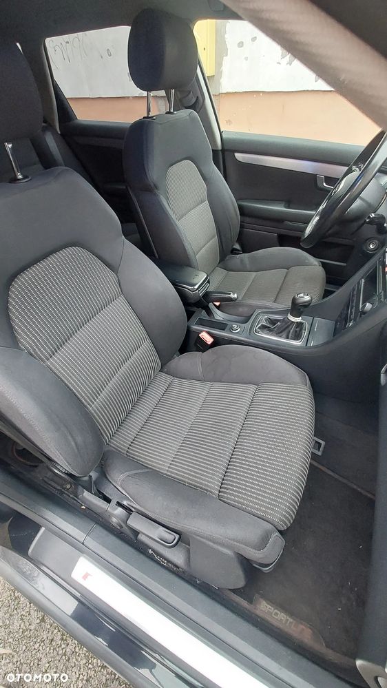 Audi A4 Avant 2.0 TDI - 13