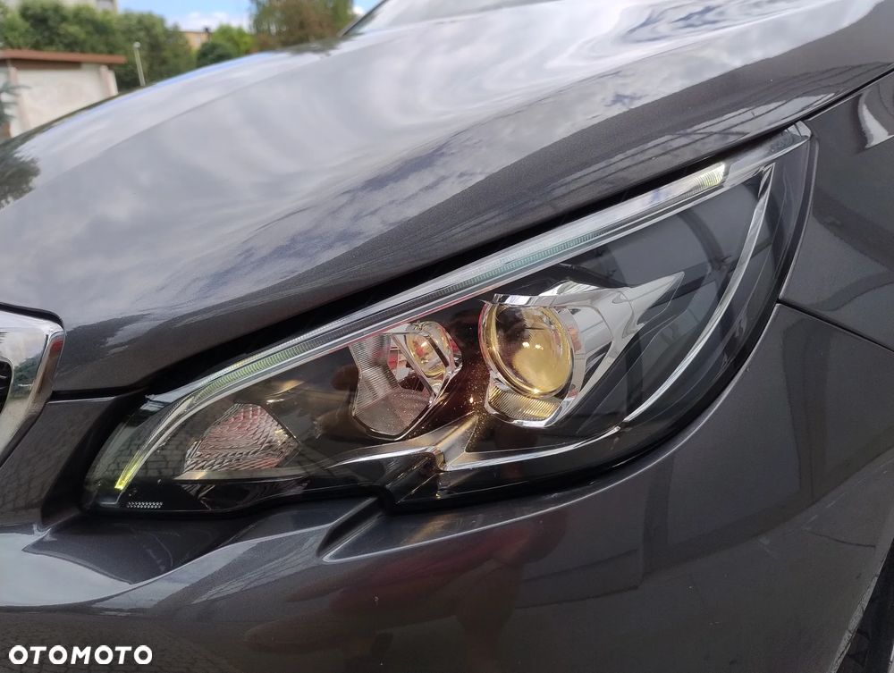 Peugeot 308 BlueHDi 130 Allure - 27