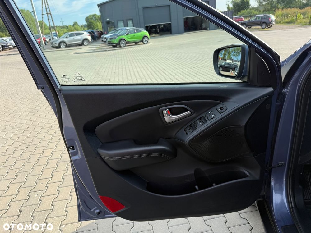 Hyundai ix35 blue 1.6 2WD Finale Gold - 23