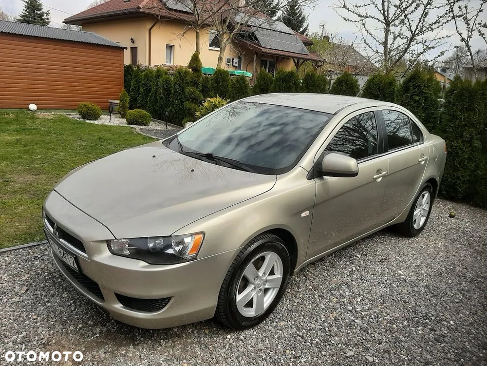 Mitsubishi Lancer 1.8 Invite - 2
