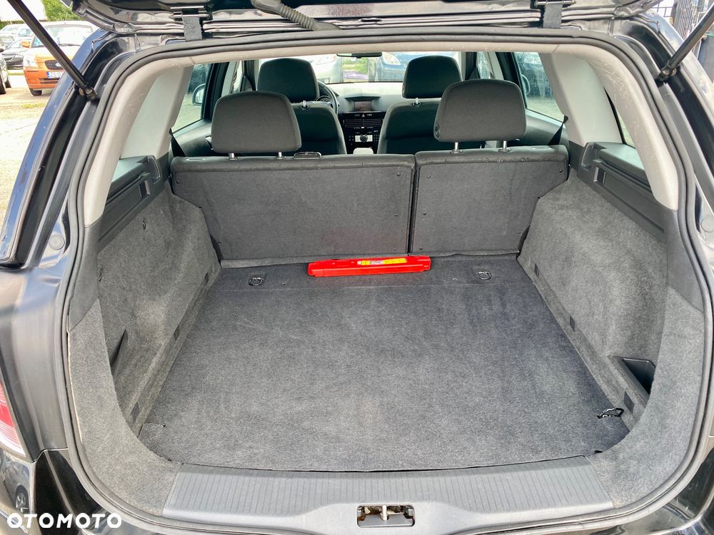 Opel Astra 1.4 Caravan Edition 111 Jahre - 12