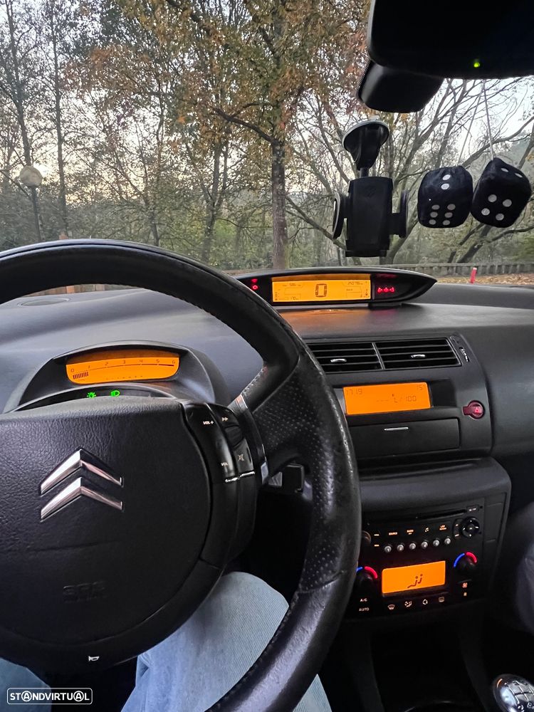 Citroën C4 - 8