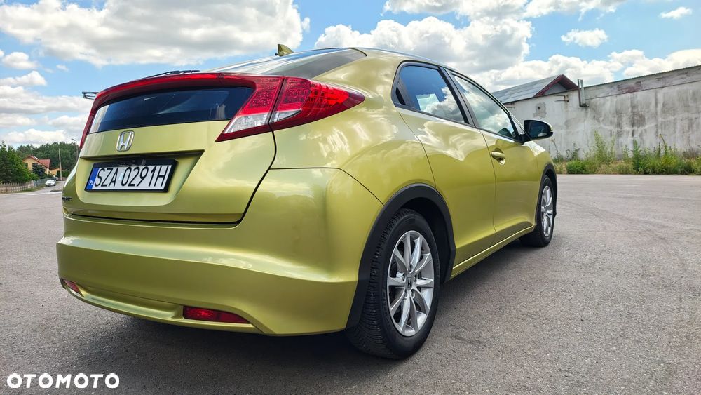 Honda Civic 1.8 i-VTEC Sport Black Edition - 15