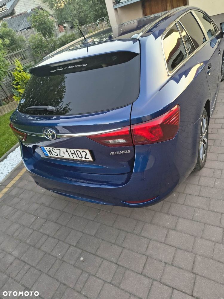 Toyota Avensis - 8