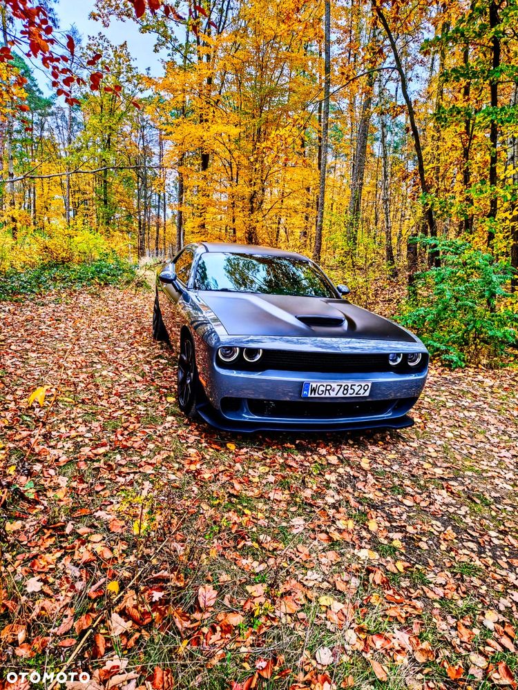 Dodge Challenger - 9