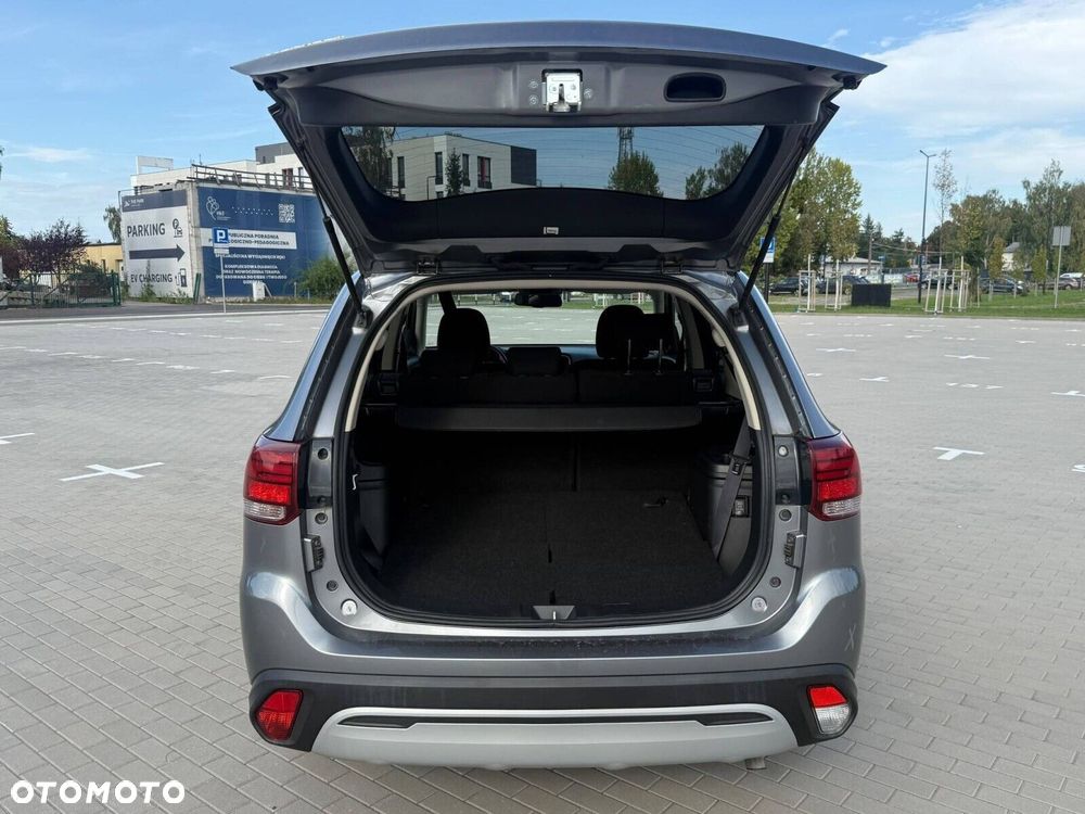 Mitsubishi Outlander 2.0 Intense + SDA 4WD CVT - 21