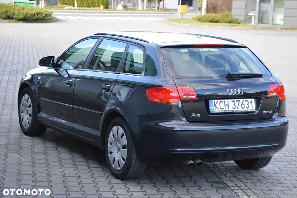 Audi A3 Sportback - 4